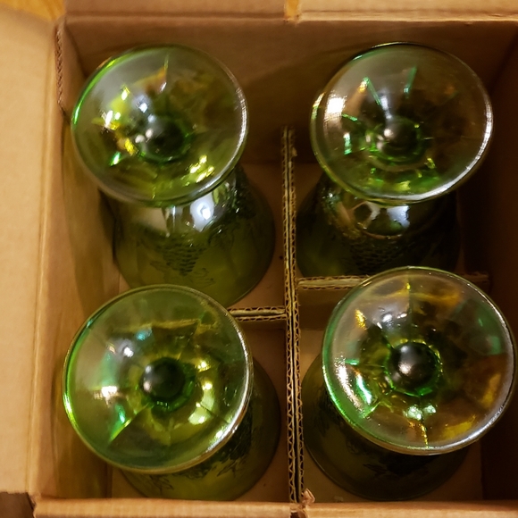 Indiana Glass 4 piece set/Carnival Glass - Picture 7 of 7